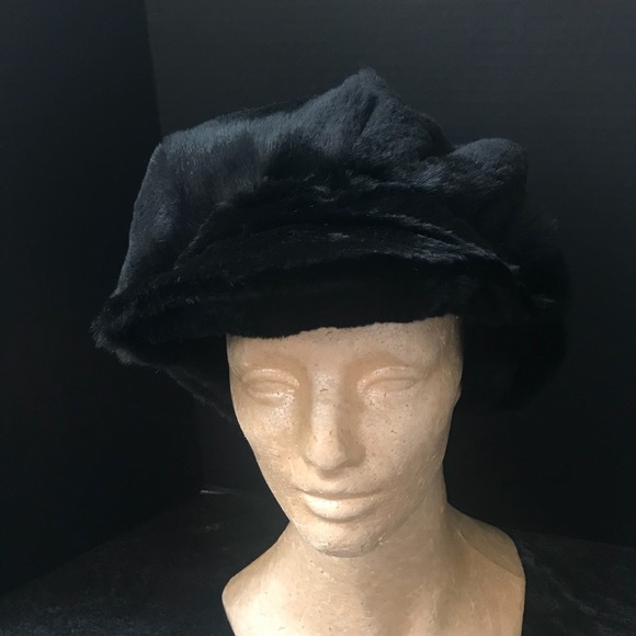 Vintage Rabbit Fur Women’s Cap - Picture 4 of 7